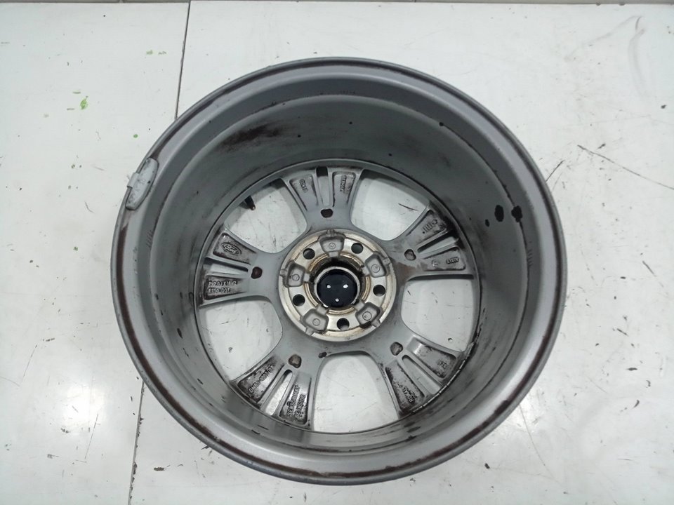 Llanta ford focus lim. (cb8)    |   